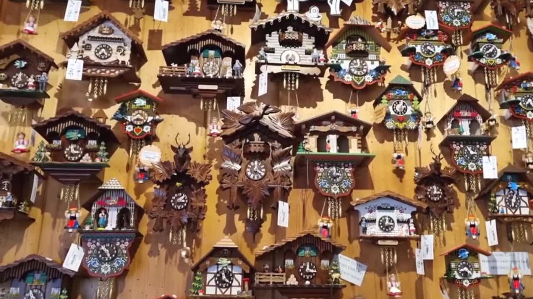 ⁣Unique Cuckoo Clocks for Your Home
